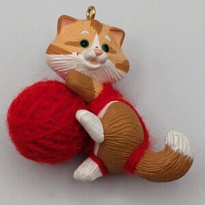 Hallmark Keepsake Kitty Mischief 1985, Vintage Christmas Ornament